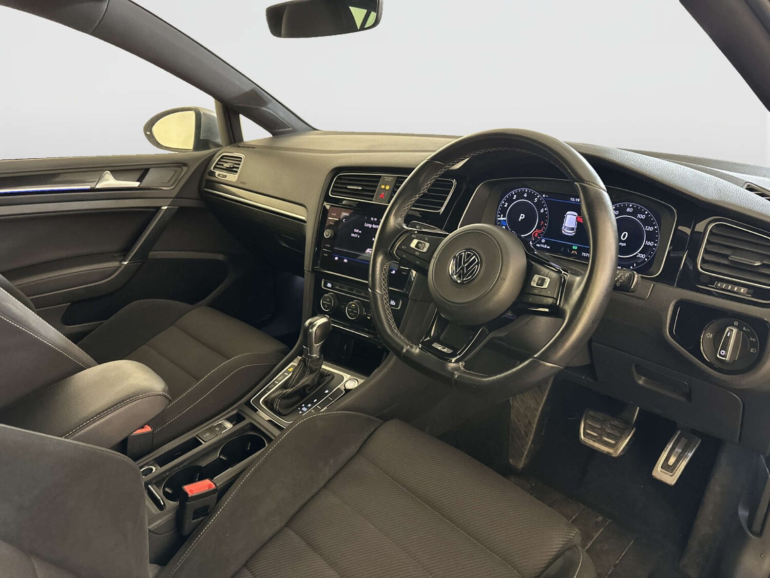 Used Volkswagen Golf 2019 for sale - 77915417: Photo 15