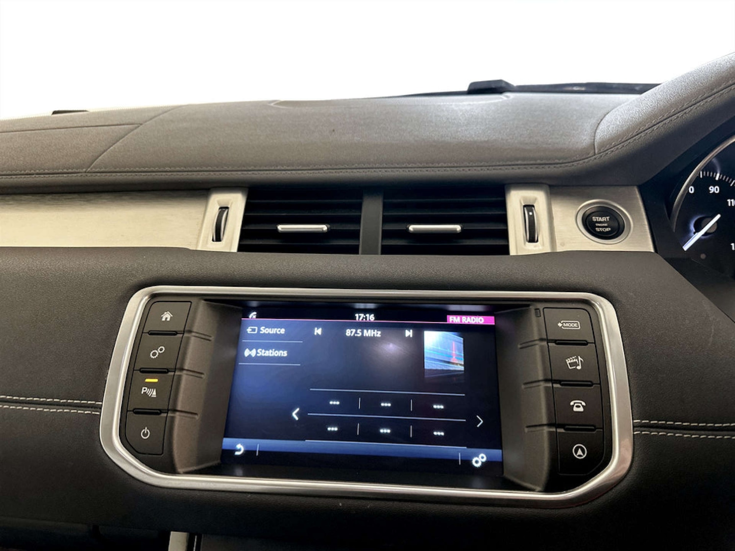 Used Land Rover Range Rover Evoque 2018 for sale - 77750329: Photo 21