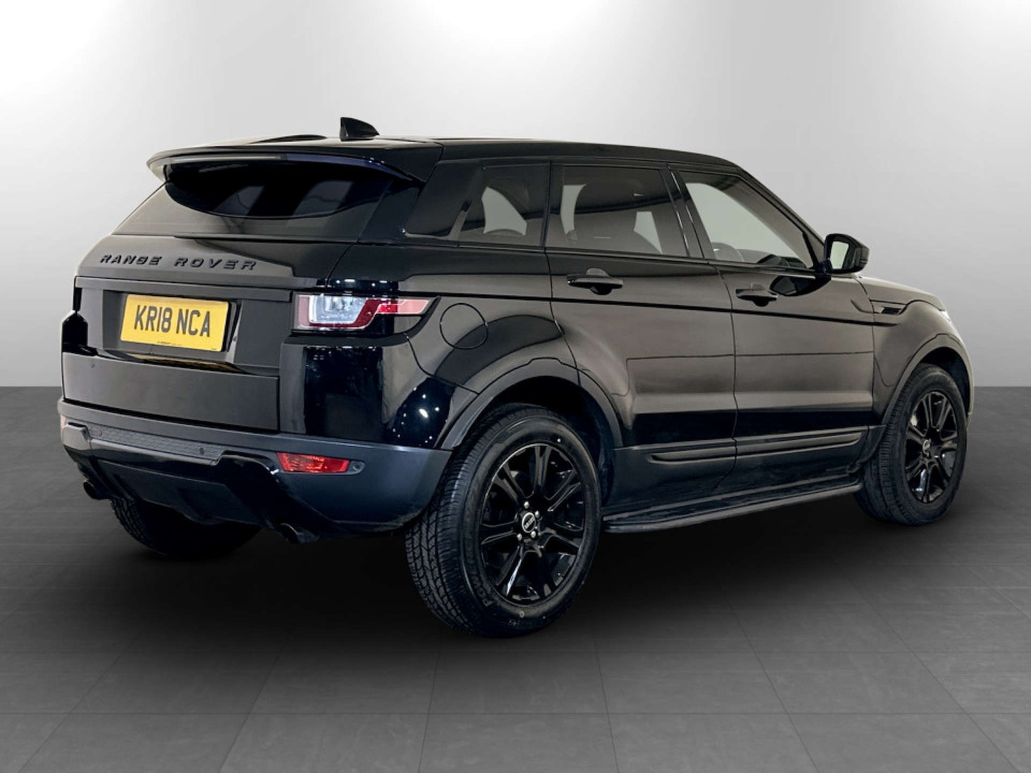 Used Land Rover Range Rover Evoque 2018 for sale - 77750329: Photo 9