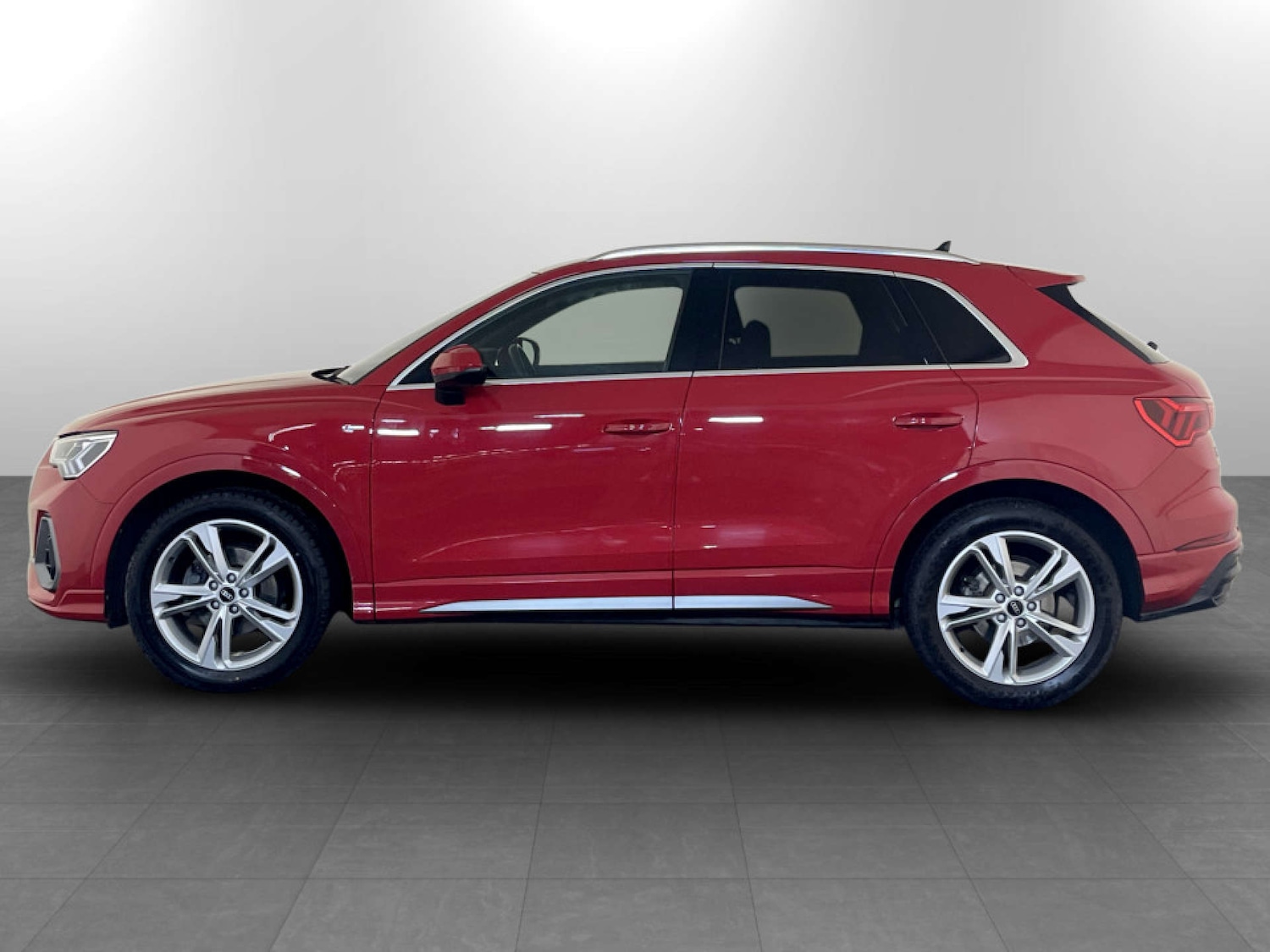 Used Audi Q3 2021 for sale - 77185510: Photo 7