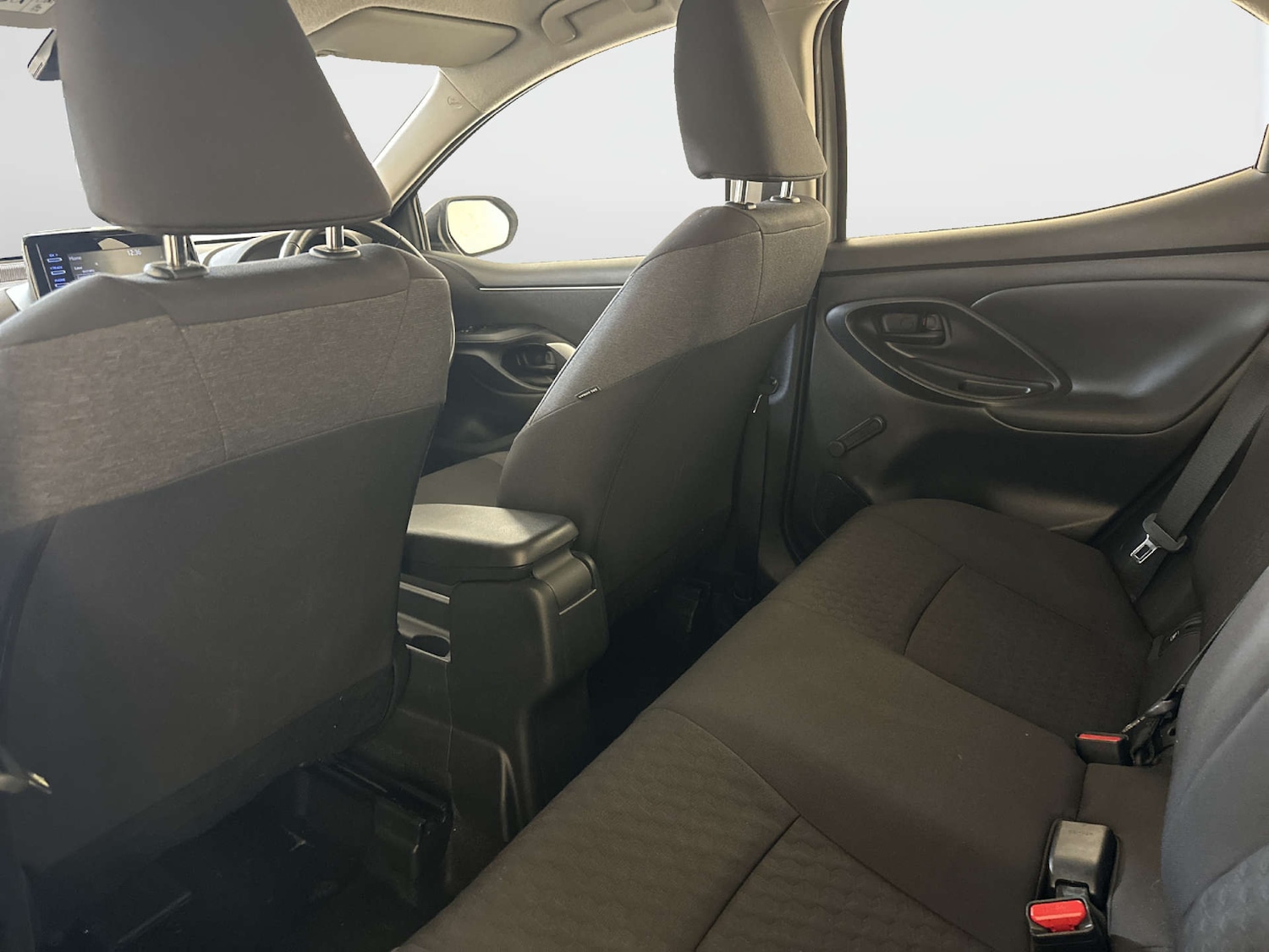 Used Toyota Yaris 2023 for sale - 77903045: Photo 14