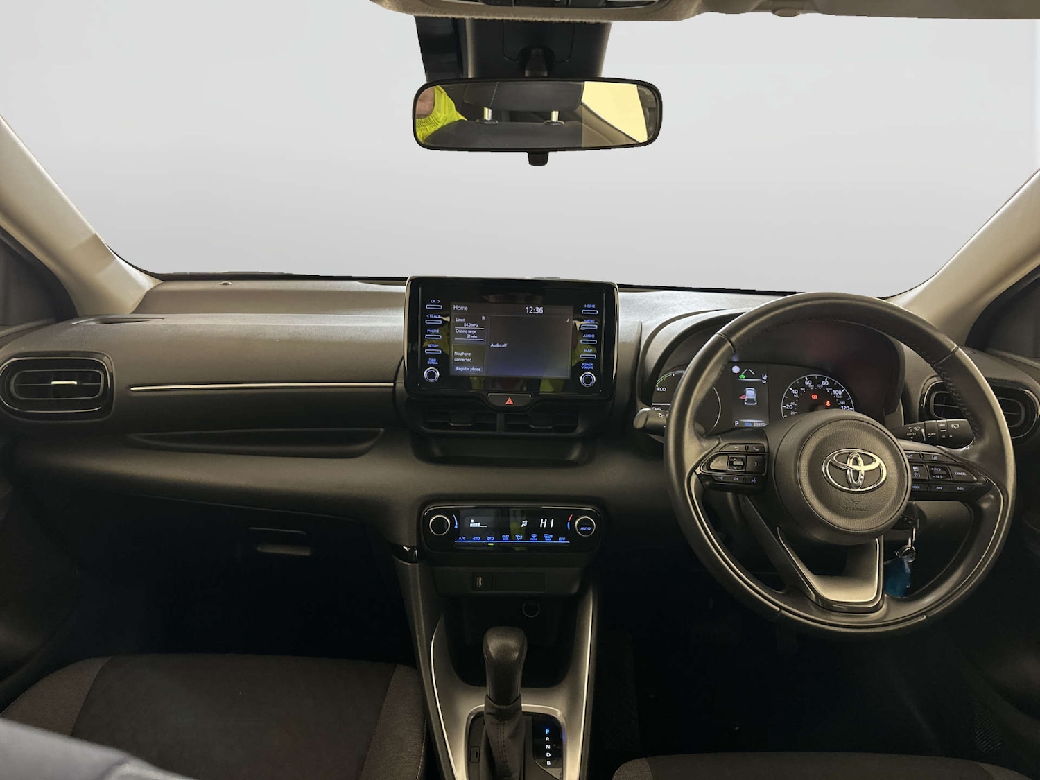 Used Toyota Yaris 2023 for sale - 77903045: Photo 3