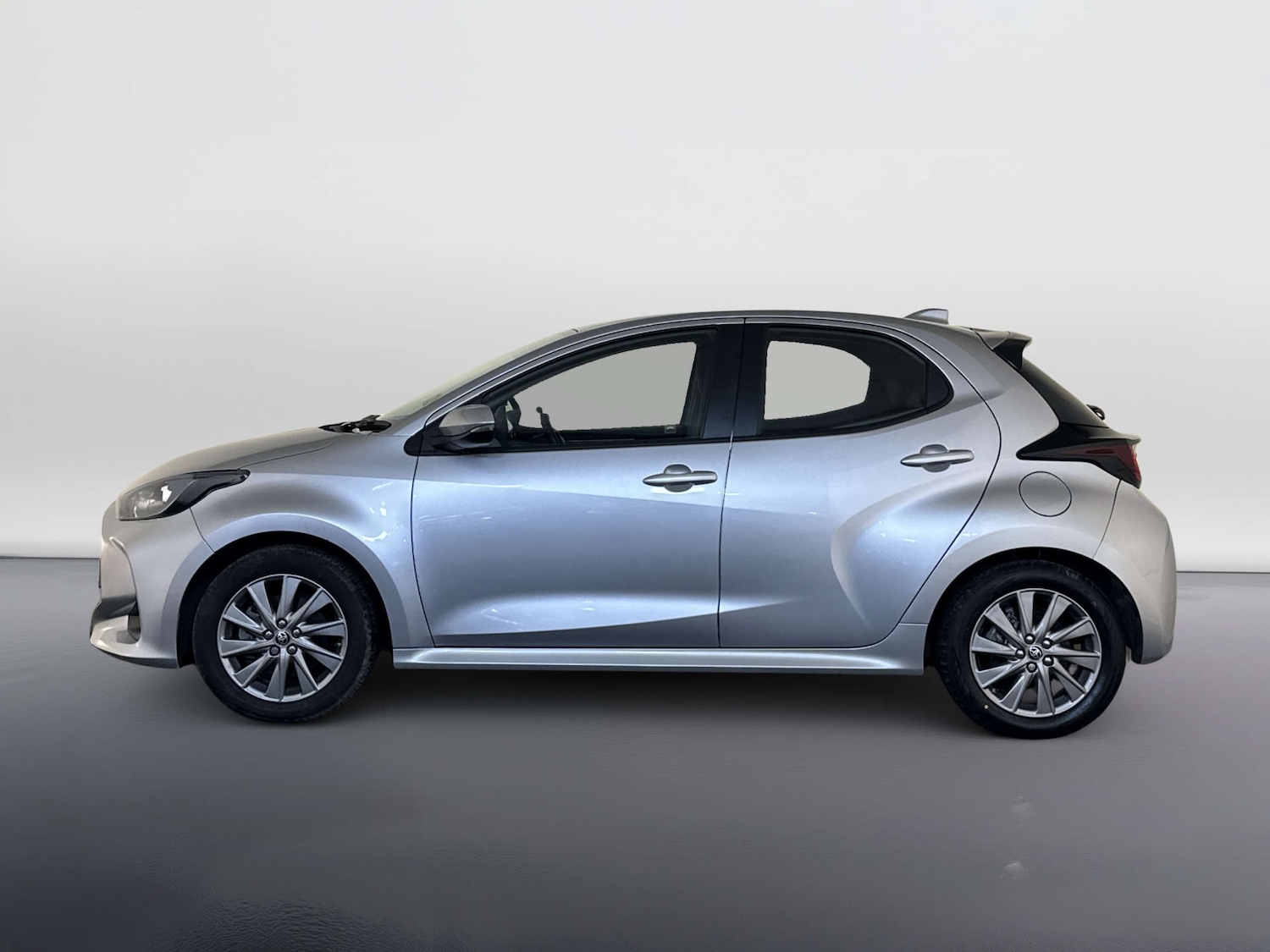 Used Toyota Yaris 2023 for sale - 77903045: Photo 7