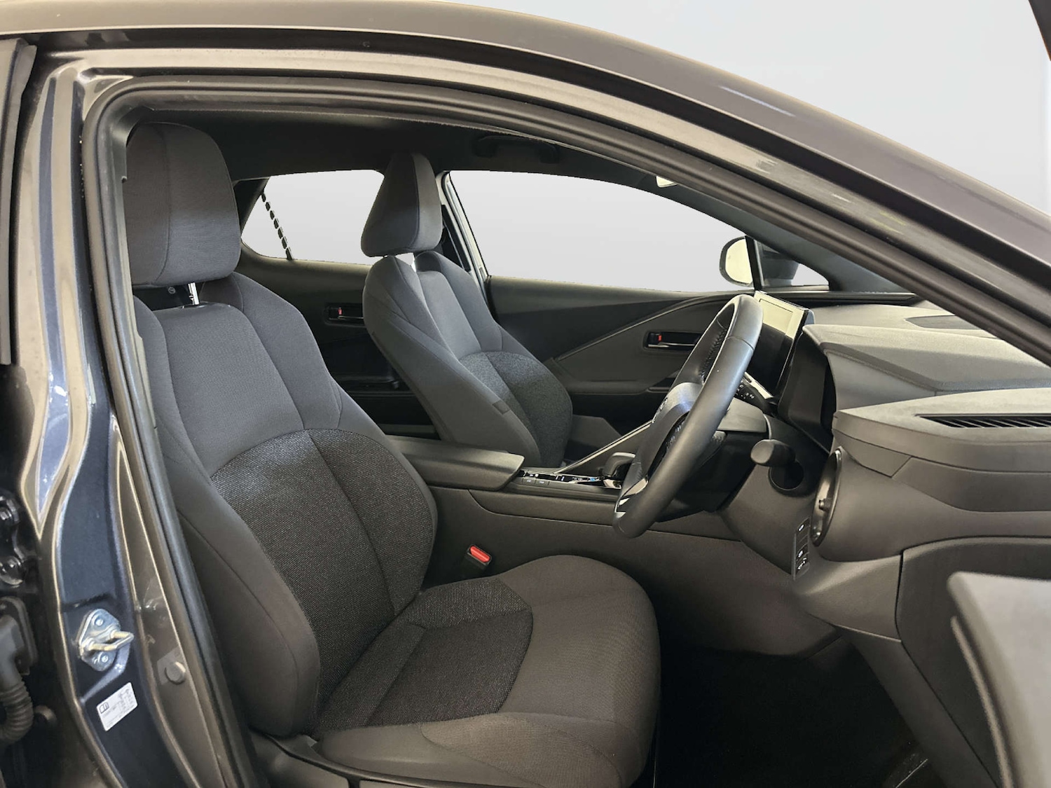 Used Toyota C-HR 2024 for sale - 77903076: Photo 13