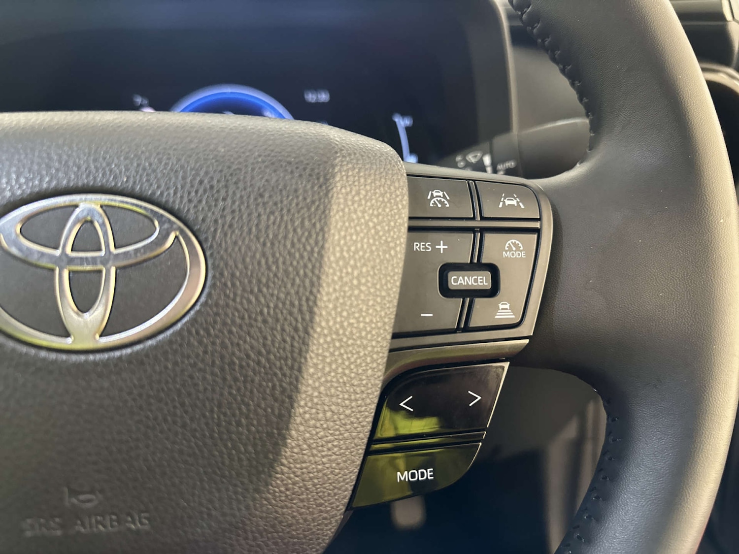 Used Toyota C-HR 2024 for sale - 77903076: Photo 19