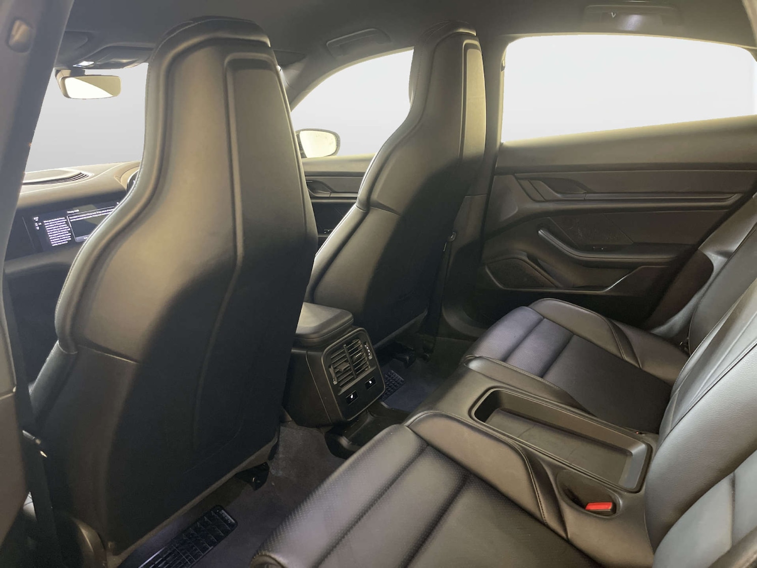 Used Porsche Taycan 2022 for sale - 78094533: Photo 14