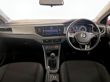 Used Volkswagen Polo 2019 for sale - 76534416: Photo