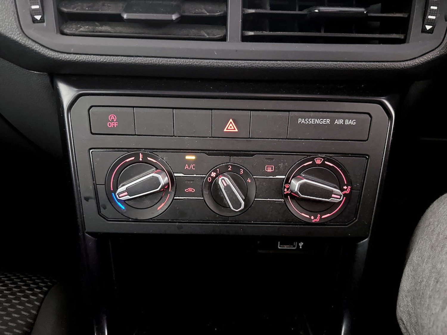 Used Volkswagen T-Cross 2019 for sale - 77185680: Photo 22