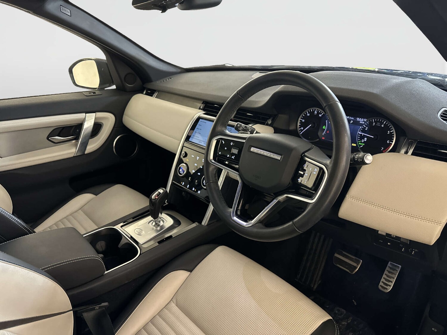 Used Land Rover Discovery Sport 2022 for sale - 77872426: Photo 16