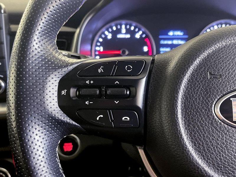 Used Kia Stonic 2018 for sale - 76534450: Photo 17