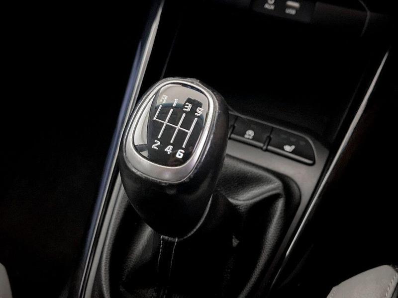 Used Kia Stonic 2018 for sale - 76534450: Photo 27