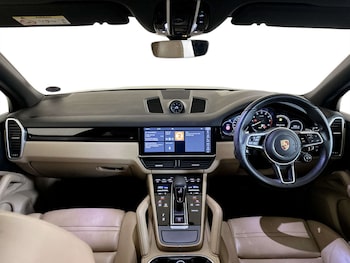 Used Porsche Cayenne 2019 for sale - 78251203: Photo
