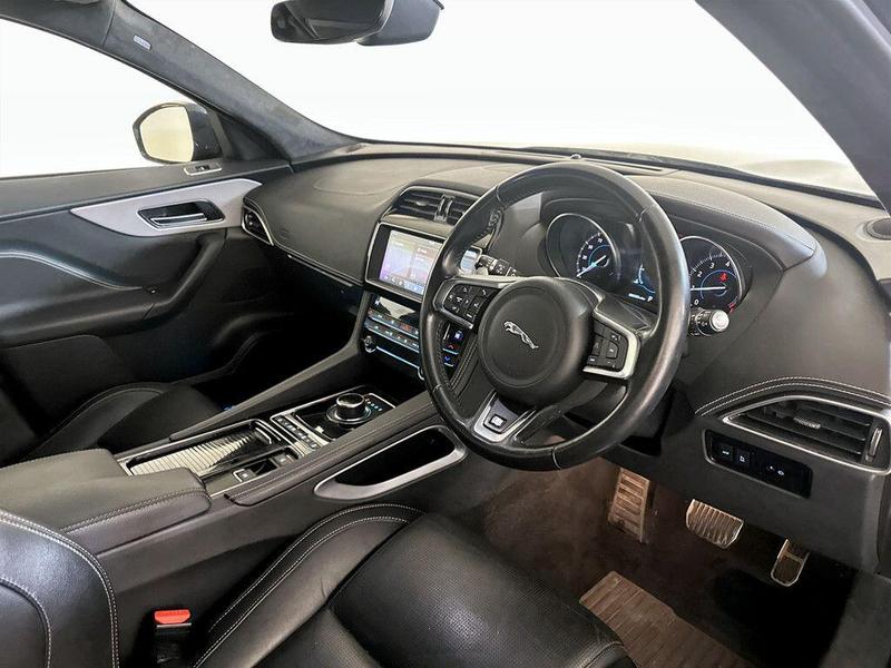 Used Jaguar F-Pace 2018 for sale - 76262913: Photo 15