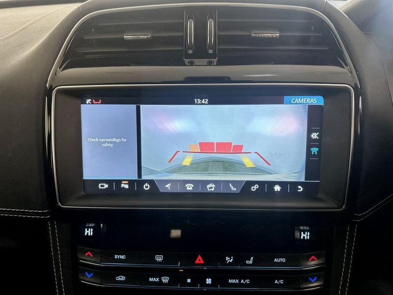 Used Jaguar F-Pace 2018 for sale - 76262913: Photo 20