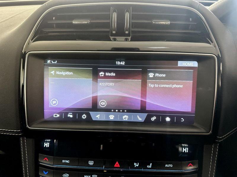 Used Jaguar F-Pace 2018 for sale - 76262913: Photo 24