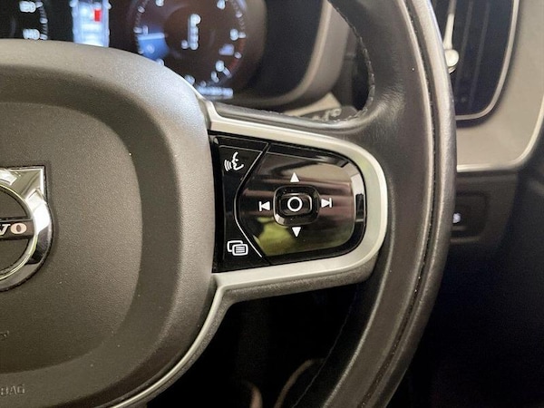 Used Volvo XC60 2018 for sale - 76277144: Photo 19