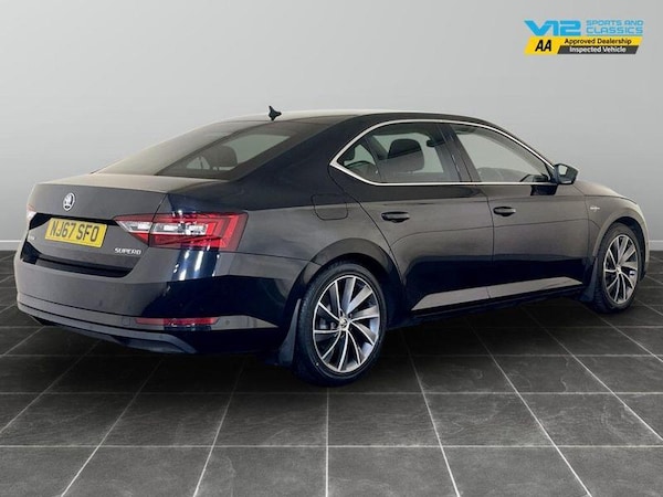 Used Skoda Superb 2017 for sale - 76332447: Photo 10