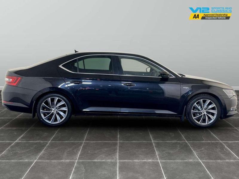 Used Skoda Superb 2017 for sale - 76332447: Photo 11