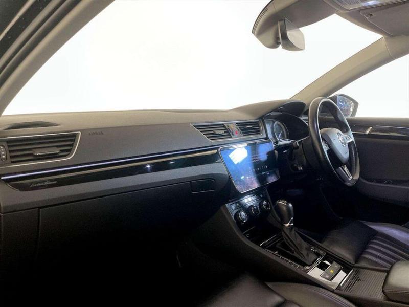 Used Skoda Superb 2017 for sale - 76332447: Photo 12