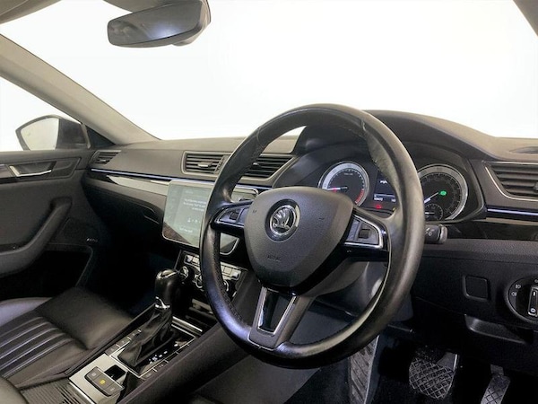 Used Skoda Superb 2017 for sale - 76332447: Photo 15