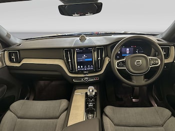 Used Volvo XC60 2022 for sale - 79459602: Photo