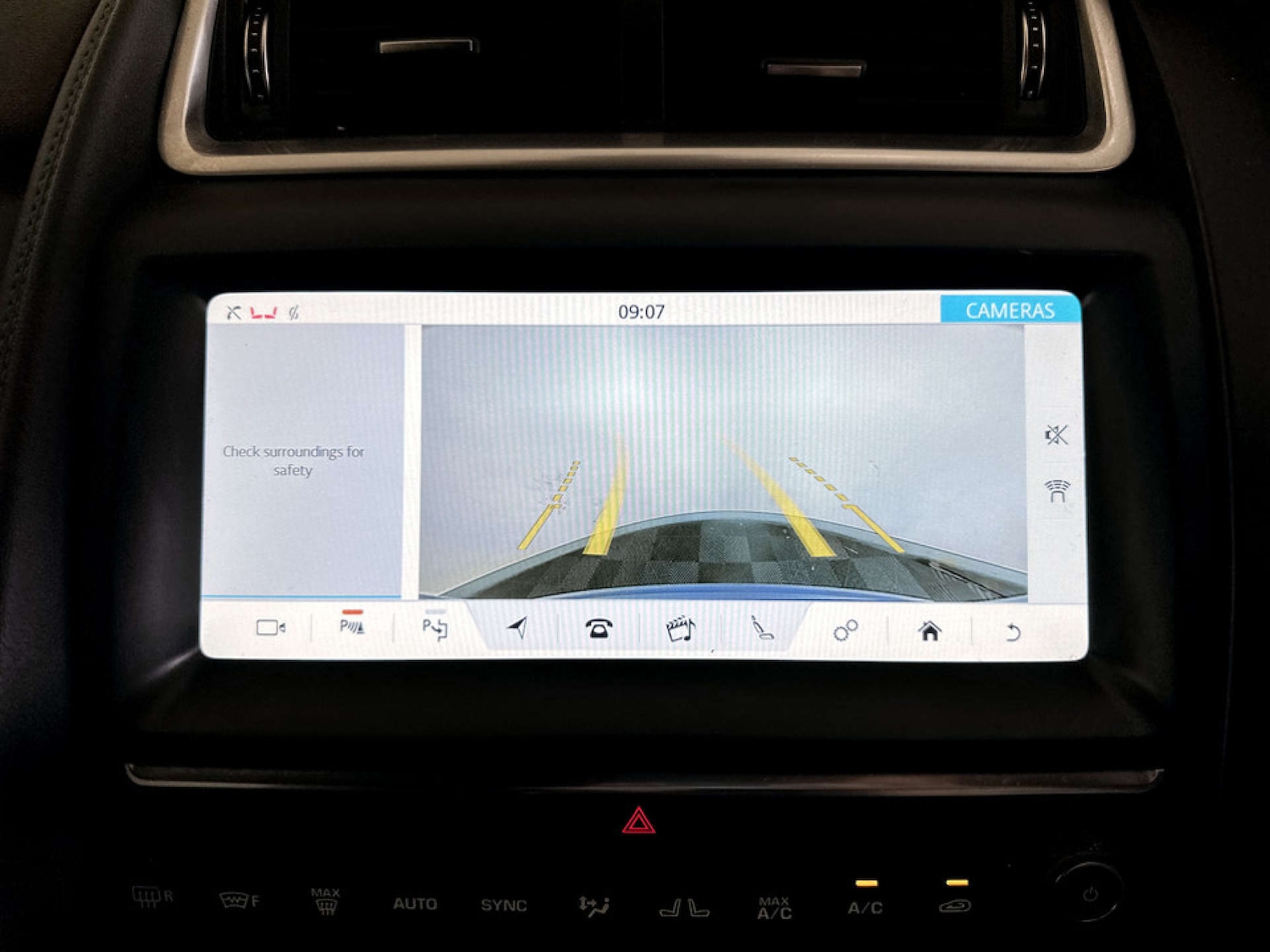 Used Jaguar E-Pace 2020 for sale - 77185516: Photo 20