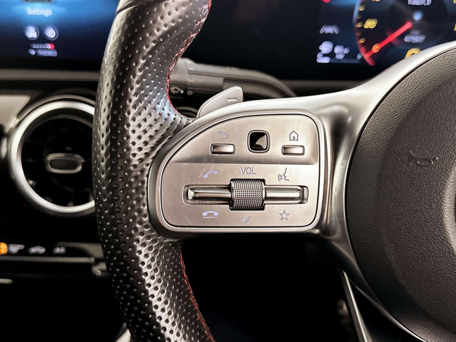 Used Mercedes-Benz A-Class 2019 for sale - 77640562: Photo 17