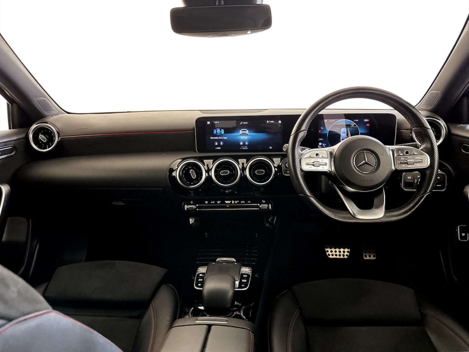 Used Mercedes-Benz A-Class 2019 for sale - 77640562: Photo 3