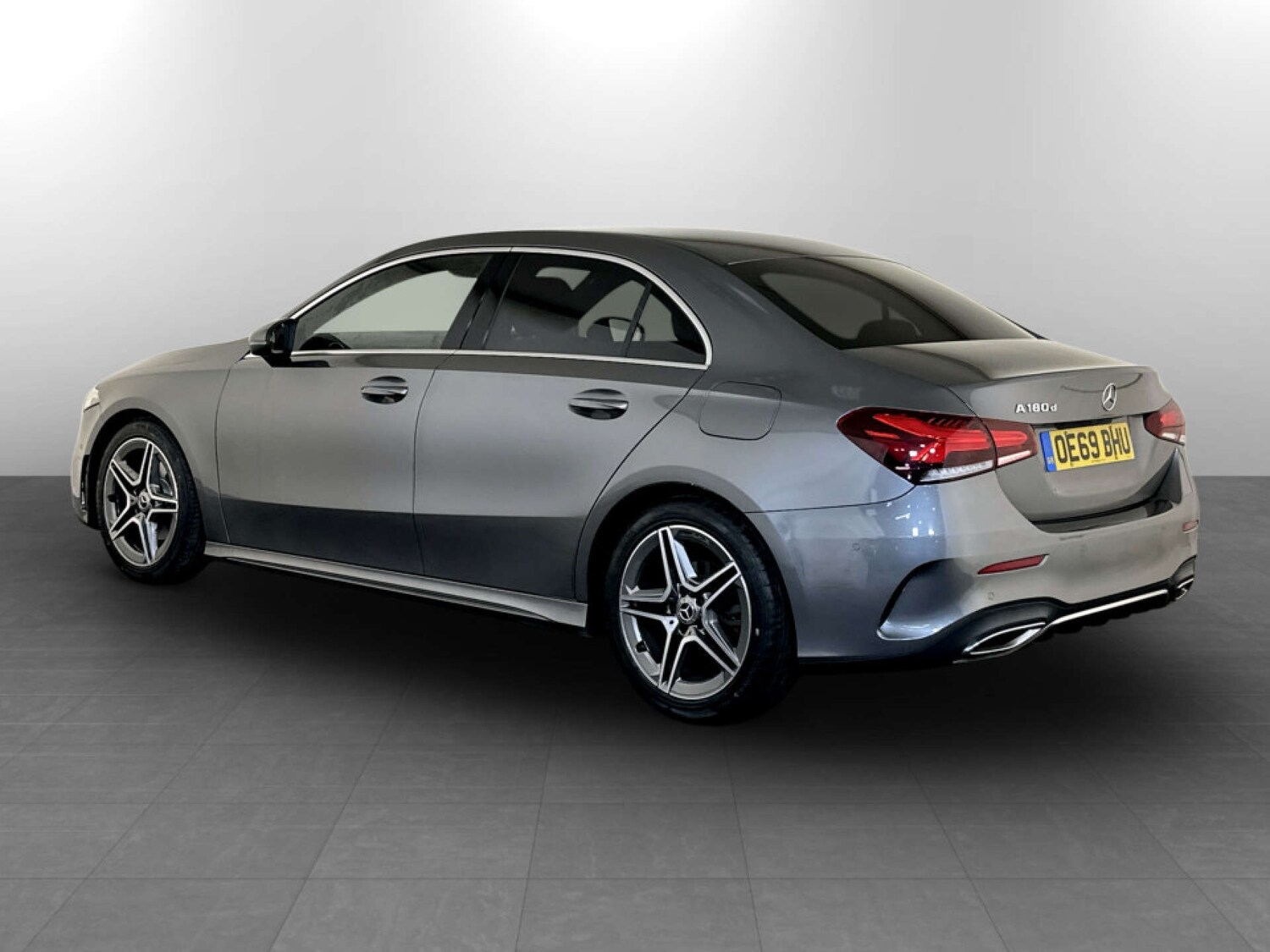 Used Mercedes-Benz A-Class 2019 for sale - 77640562: Photo 8