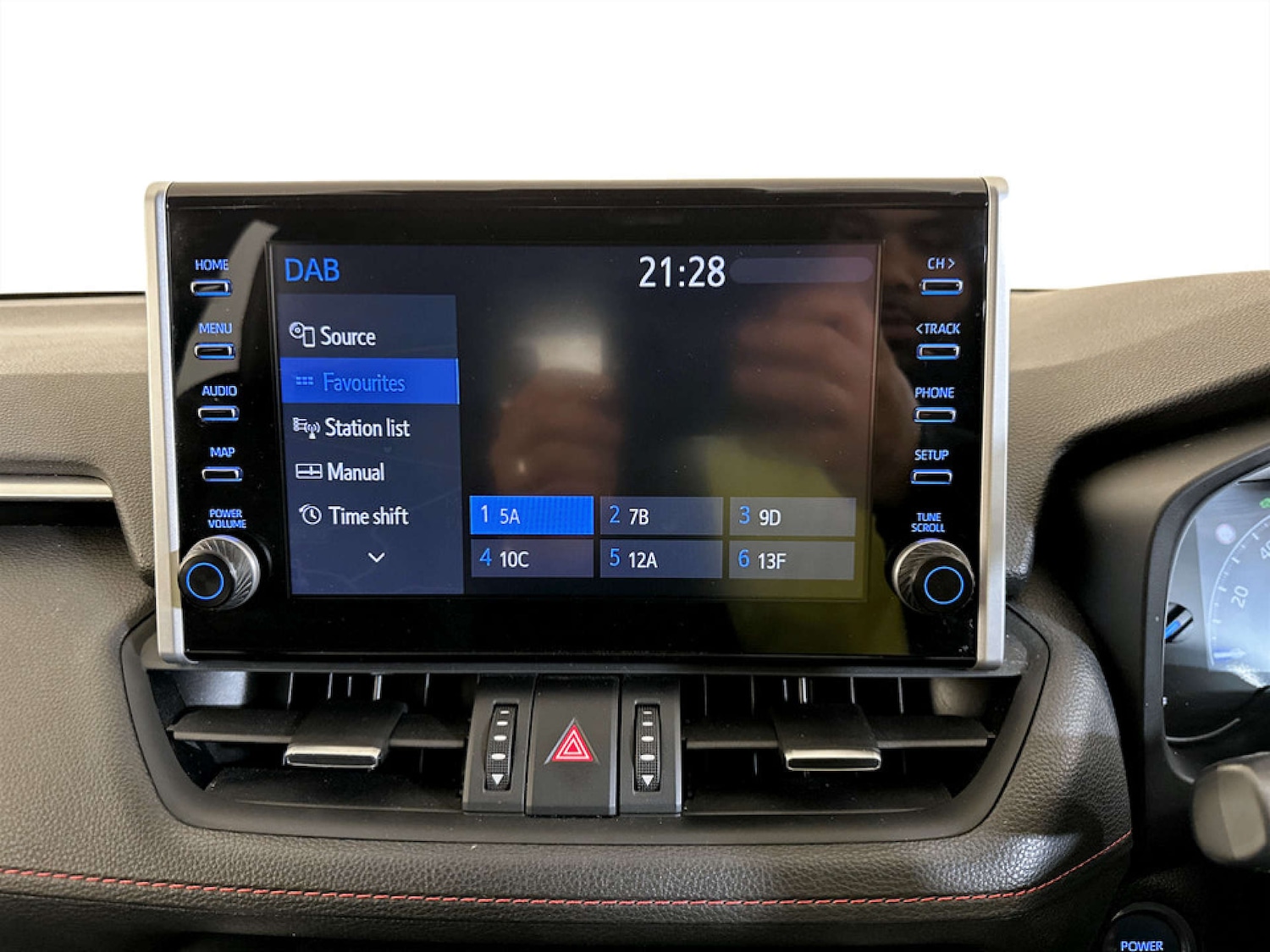 Used Toyota RAV4 2021 for sale - 77185546: Photo 25