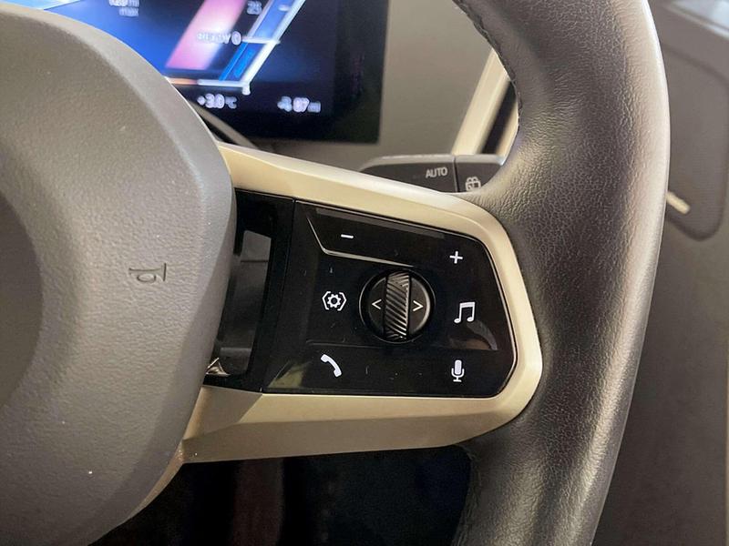 Used BMW iX 2022 for sale - 77157320: Photo 19