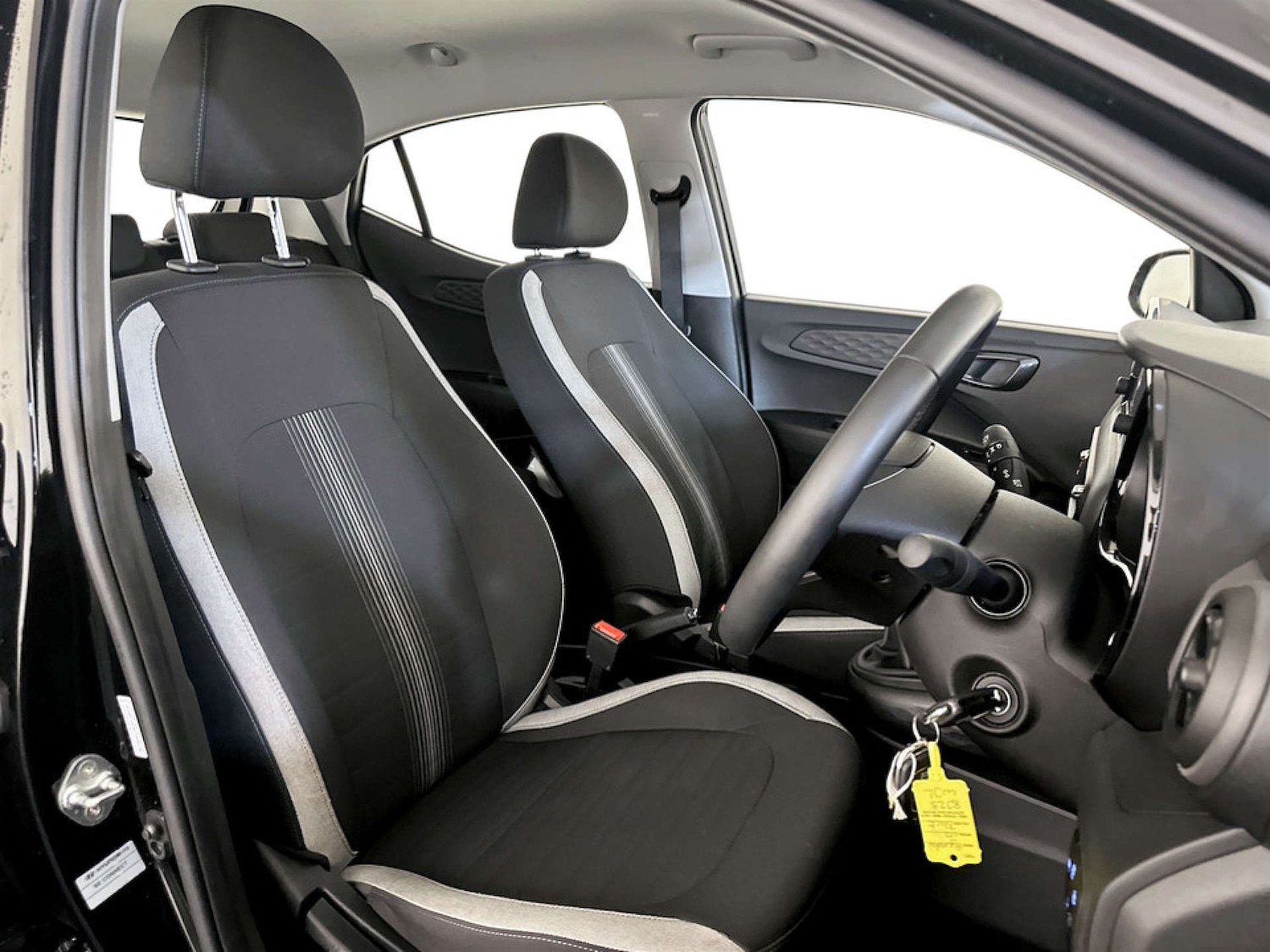 Used Hyundai i10 2023 for sale - 77185676: Photo 13