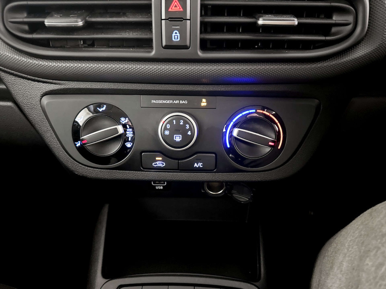 Used Hyundai i10 2023 for sale - 77185676: Photo 24