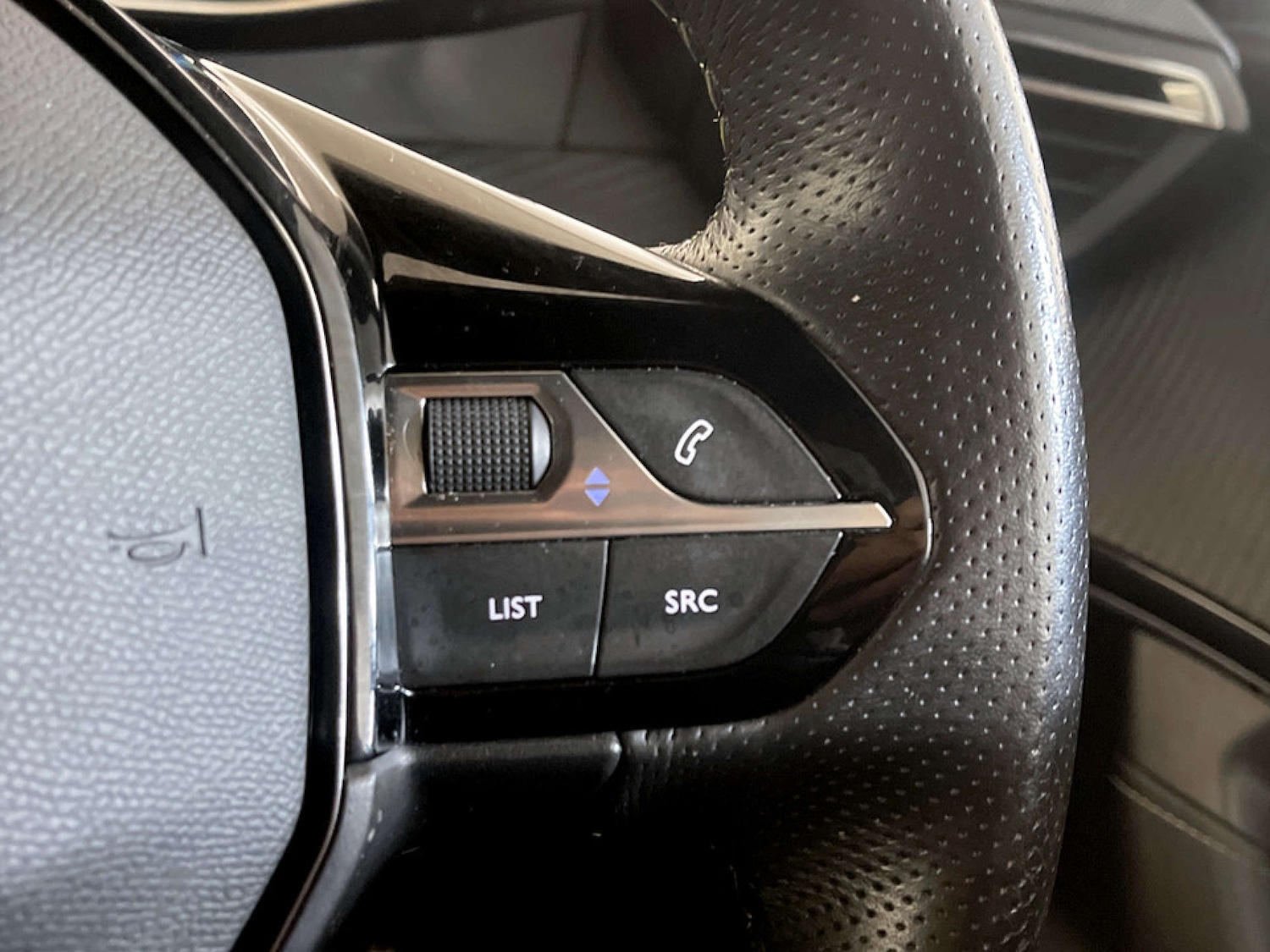 Used Peugeot 2008 2021 for sale - 77259098: Photo 19