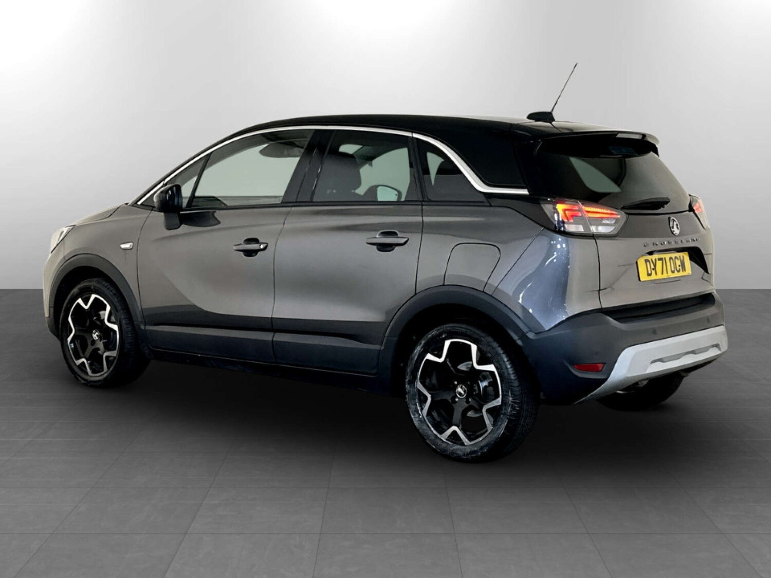 Used Vauxhall Crossland 2021 for sale - 77650545: Photo 8