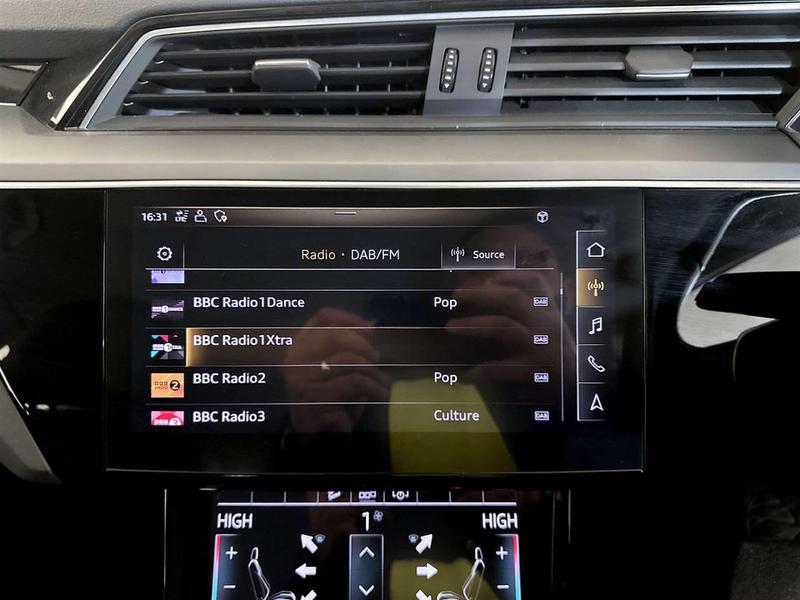 Used Audi e-tron 2020 for sale - 77157323: Photo 24