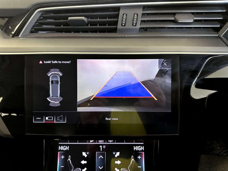 Used Audi e-tron 2020 for sale - 77157323: Photo 25