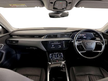 Used Audi e-tron 2020 for sale - 77157323: Photo
