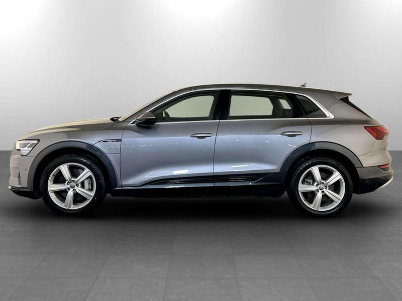 Used Audi e-tron 2020 for sale - 77157323: Photo 7