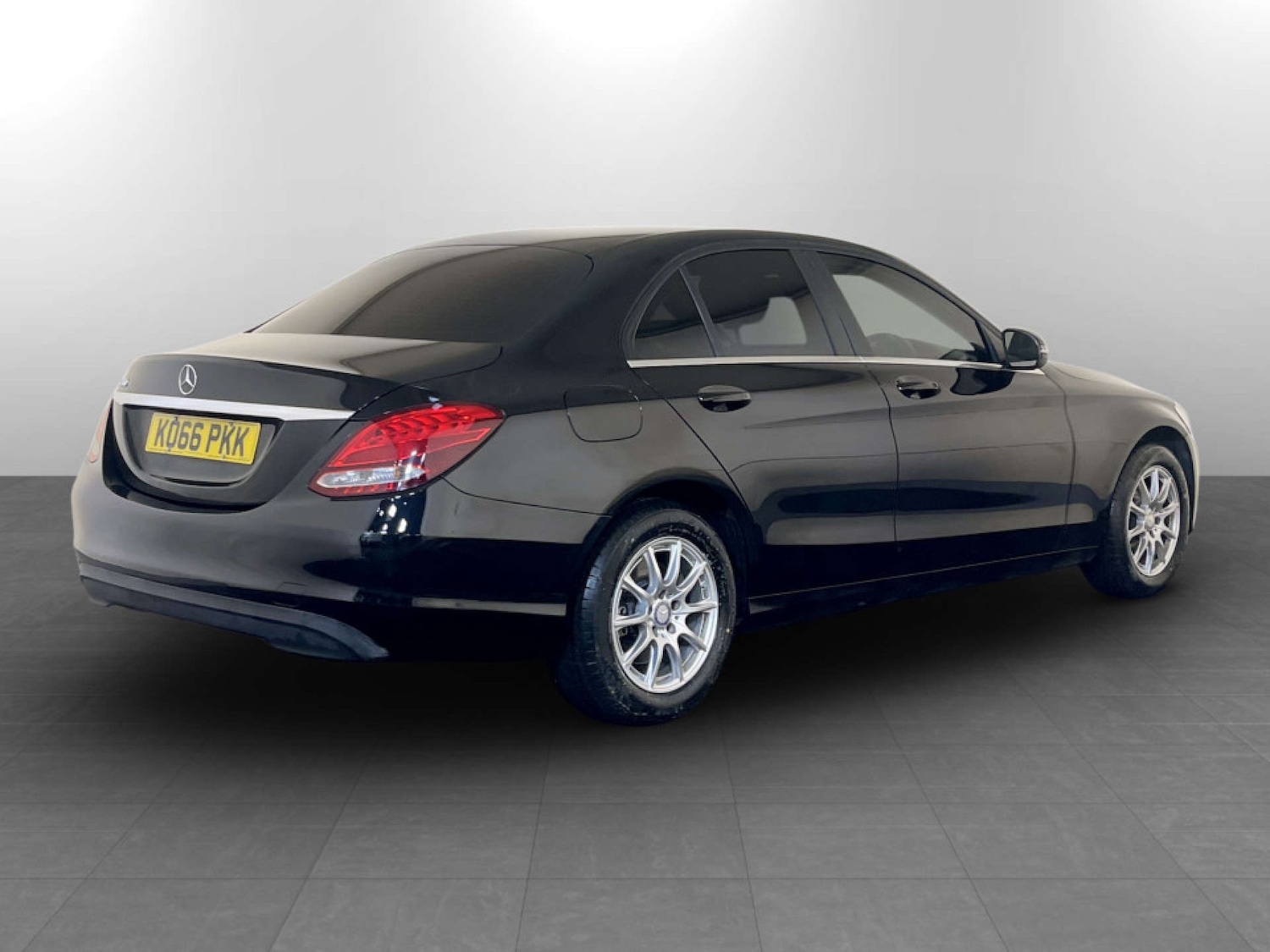 Used Mercedes-Benz C Class 2017 for sale - 77523424: Photo 10