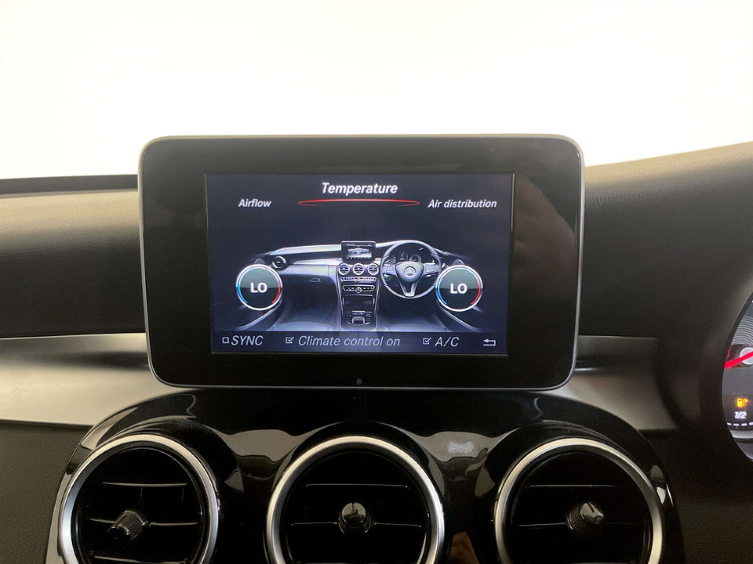 Used Mercedes-Benz C Class 2017 for sale - 77523424: Photo 24