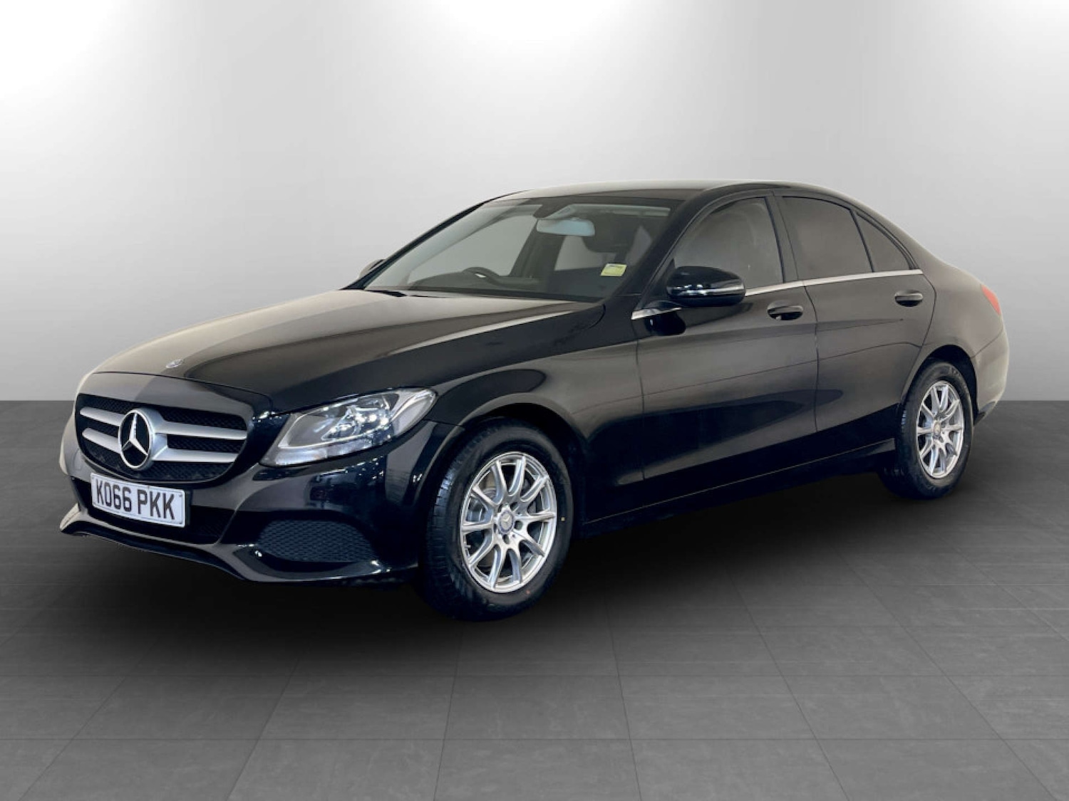 Used Mercedes-Benz C Class 2017 for sale - 77523424: Photo 6