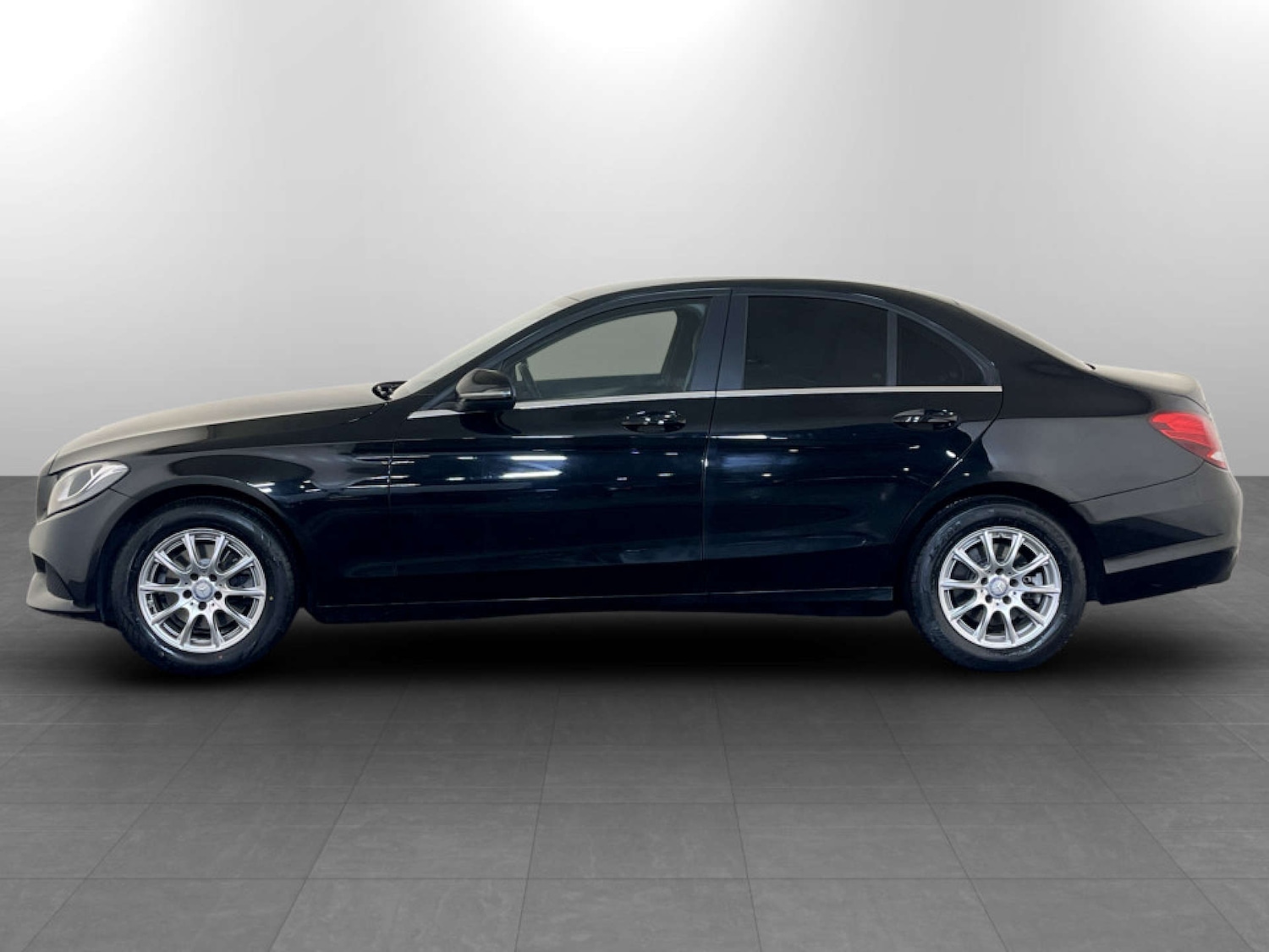 Used Mercedes-Benz C Class 2017 for sale - 77523424: Photo 7