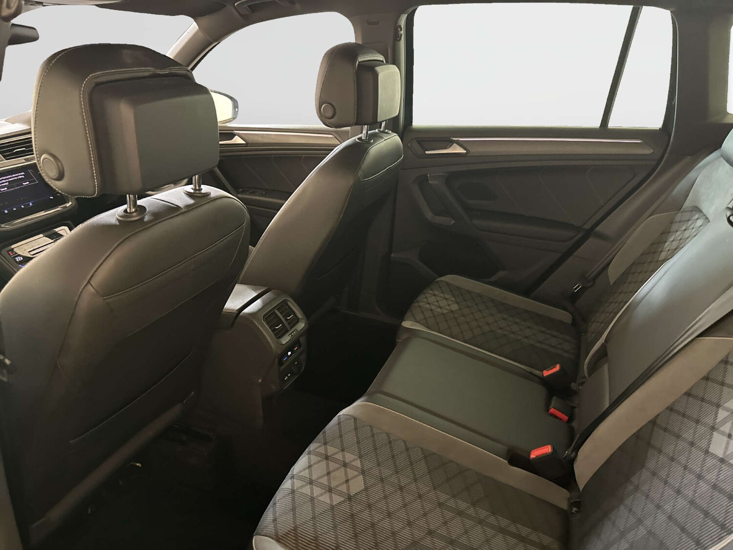 Used Volkswagen Tiguan 2021 for sale - 77864580: Photo 14