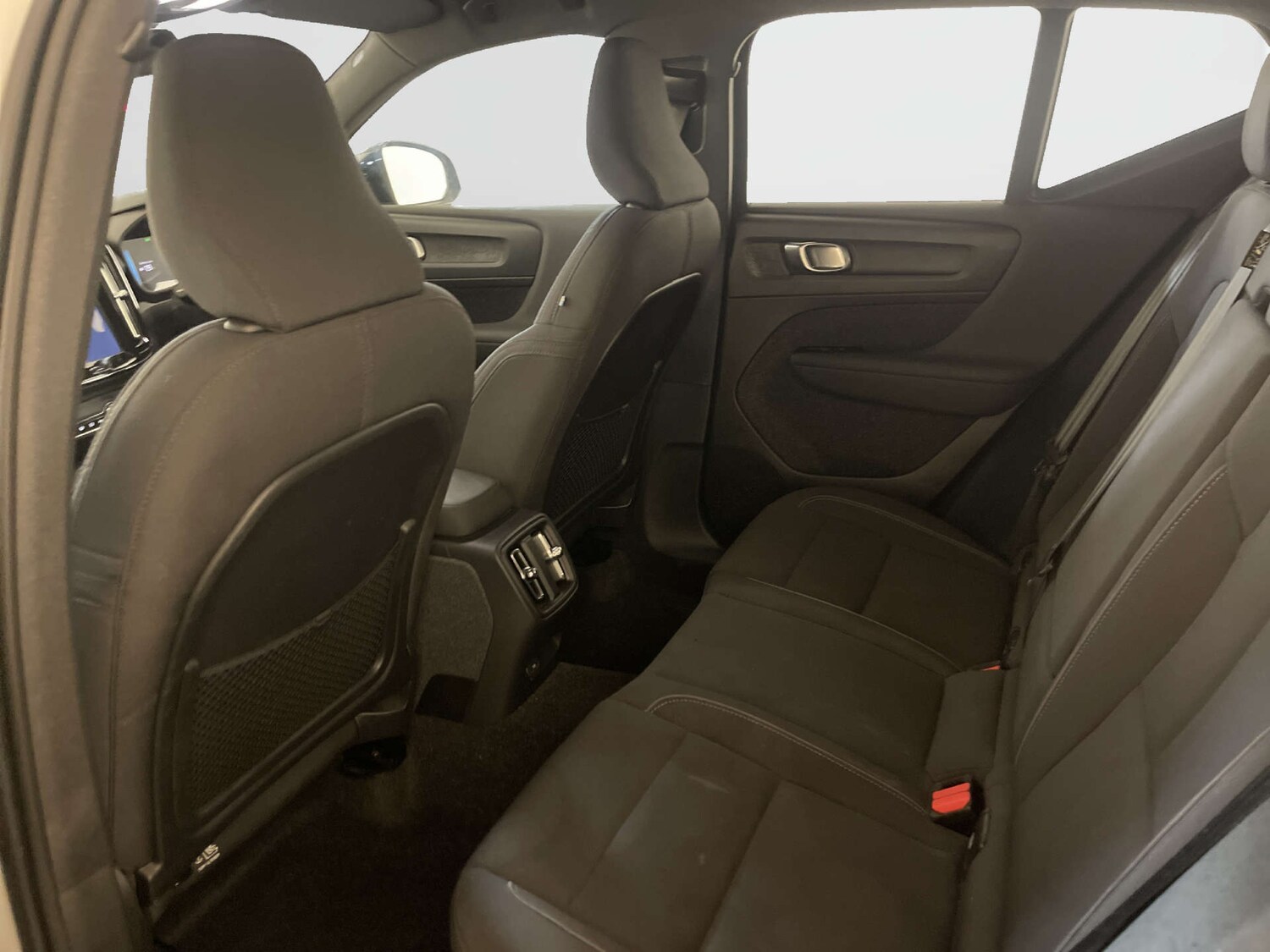 Used Volvo XC40 2023 for sale - 77818831: Photo 14