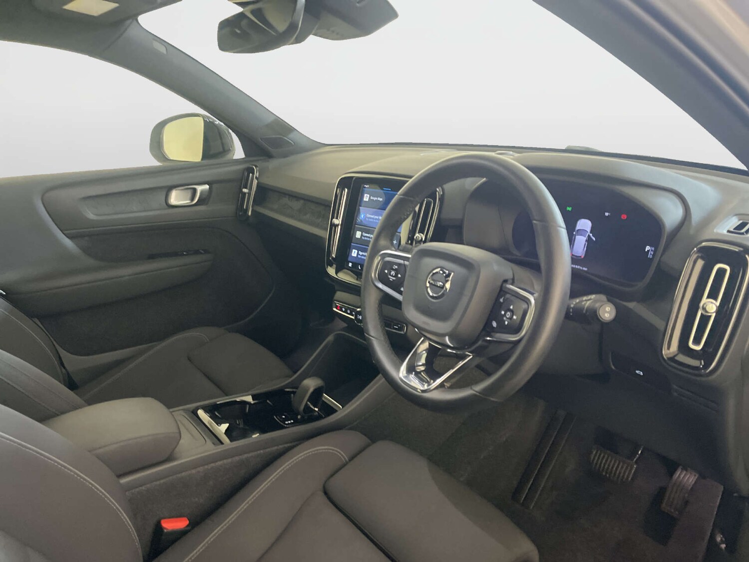 Used Volvo XC40 2023 for sale - 77818831: Photo 15