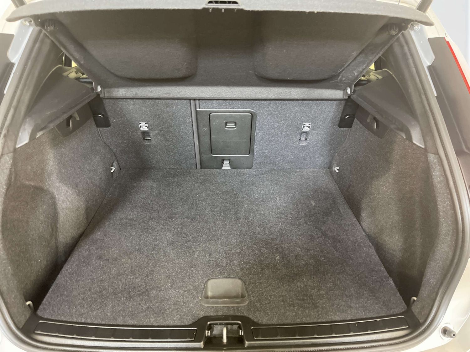 Used Volvo XC40 2023 for sale - 77818831: Photo 17