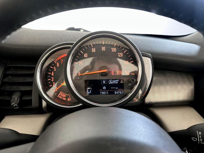 Used MINI Convertible 2018 for sale - 76631327: Photo 18