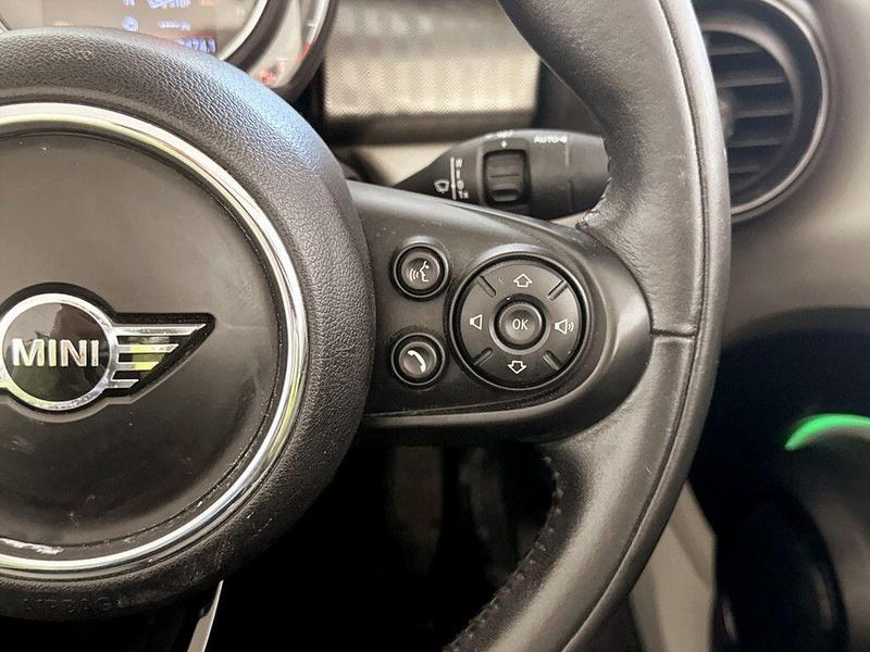 Used MINI Convertible 2018 for sale - 76631327: Photo 19