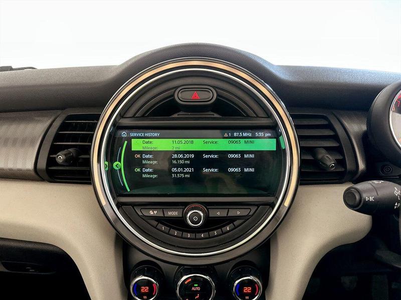 Used MINI Convertible 2018 for sale - 76631327: Photo 24